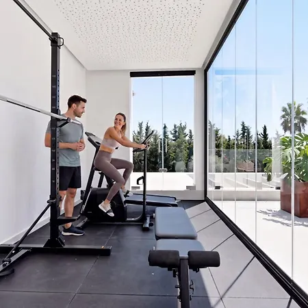 Vacation Marbella I Confort, Private Heated Pool, Rooftop Jacuzzi, Gym, 5min Drive To The Beach, Bbq, 7 Bdrs, Luxury * Estepona