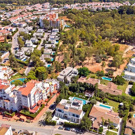 Vacation Marbella I Confort, Private Heated Pool, Rooftop Jacuzzi, Gym, 5min Drive To The Beach, Bbq, 7 Bdrs, Luxury Villa *